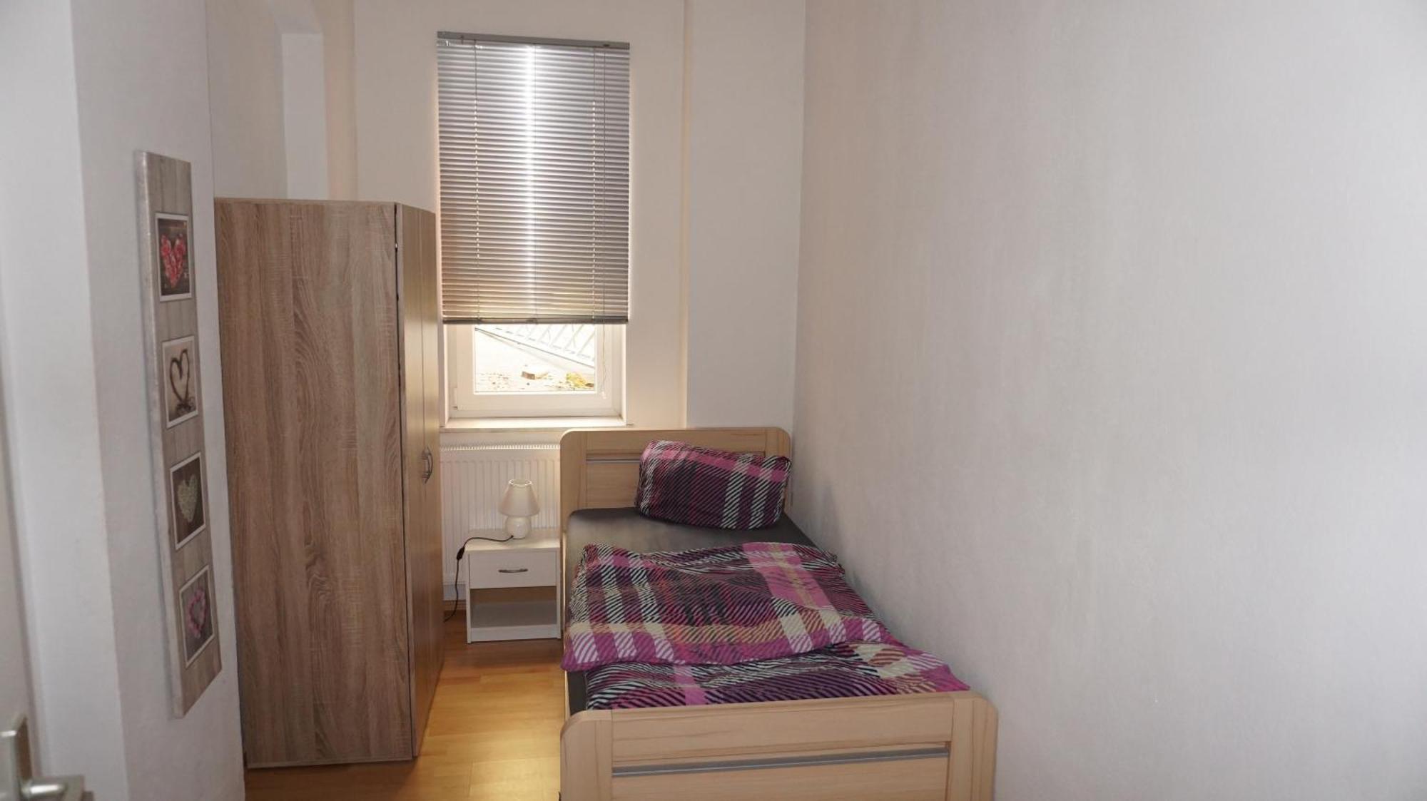 Hostel Im Medizinerviertel Halle  الغرفة الصورة