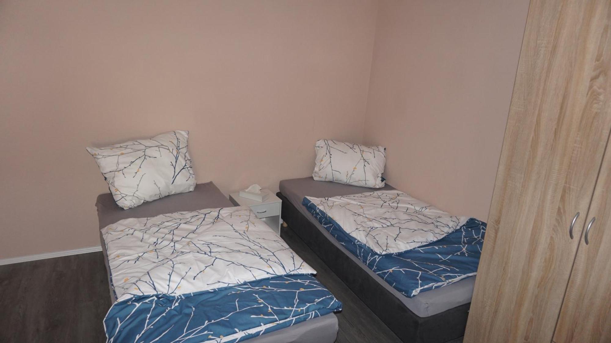 Hostel Im Medizinerviertel Halle  الغرفة الصورة