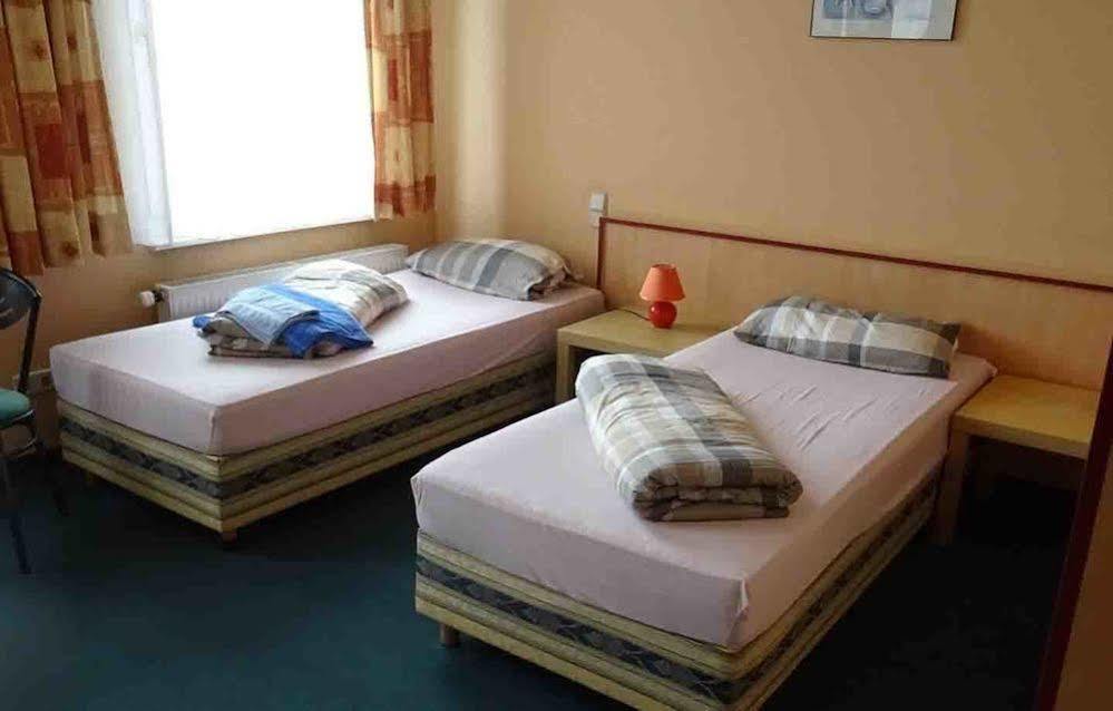 Hostel Im Medizinerviertel Halle  المظهر الخارجي الصورة